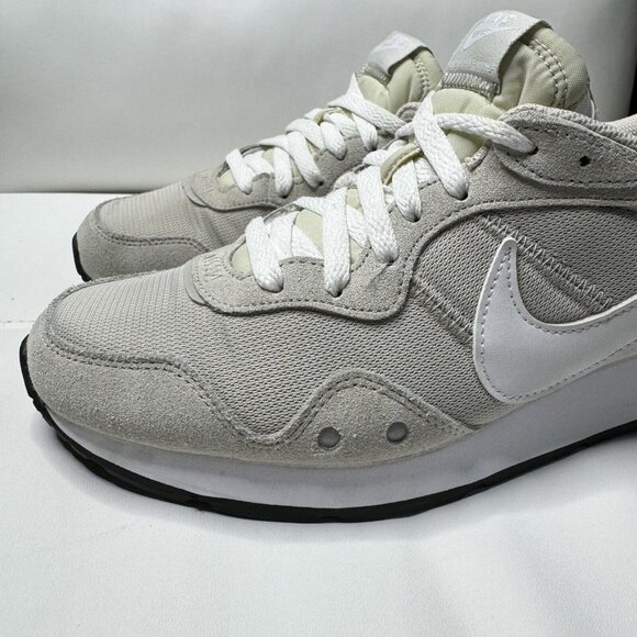Nike Venture Runner Beige Sneakers Lace Low Top Trainer Shoes CK2948-002 Size 10 - Picture 6 of 16